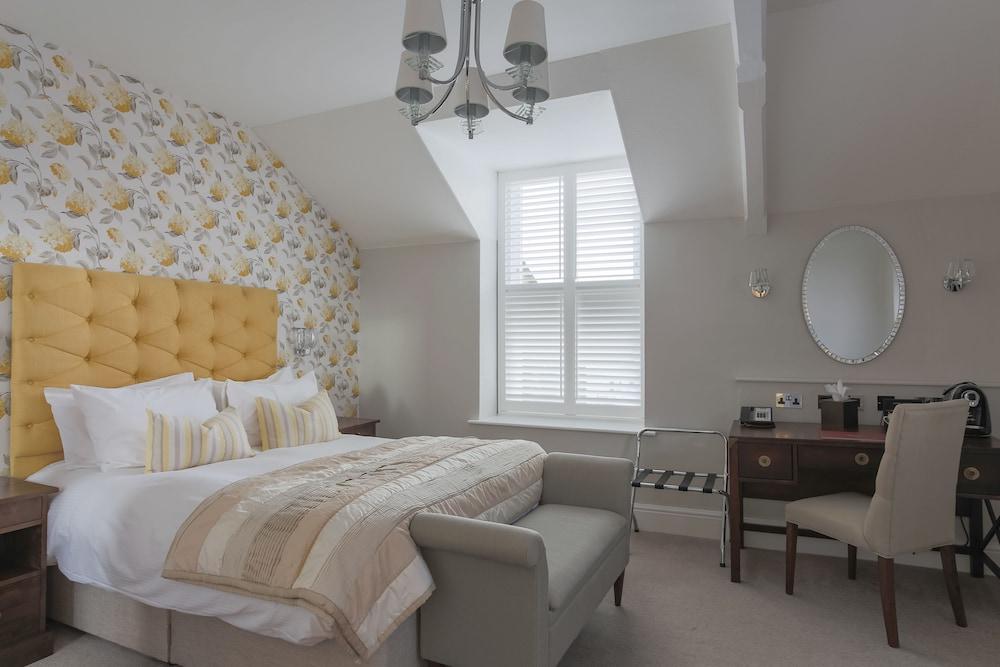 The Belsfield Hotel