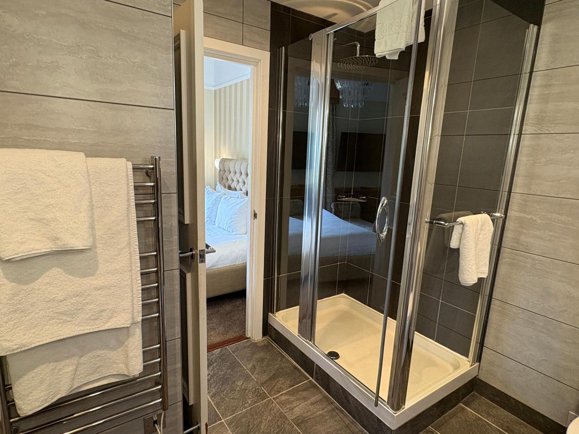 Hotel The Belsfield 4*